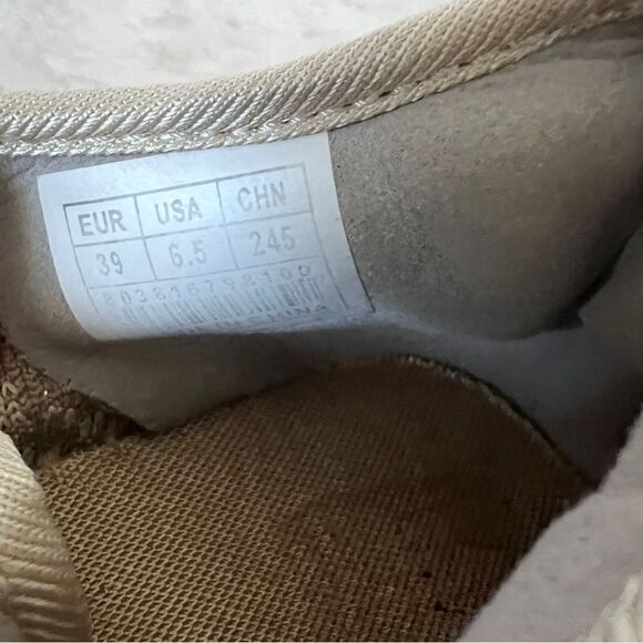Women’s Oxford Tan Sneakers - Picture 6 of 6